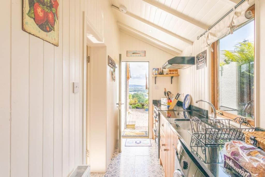 The Stable - Cottage With A Spectacular Lake View Port Of Menteith Bagian luar foto